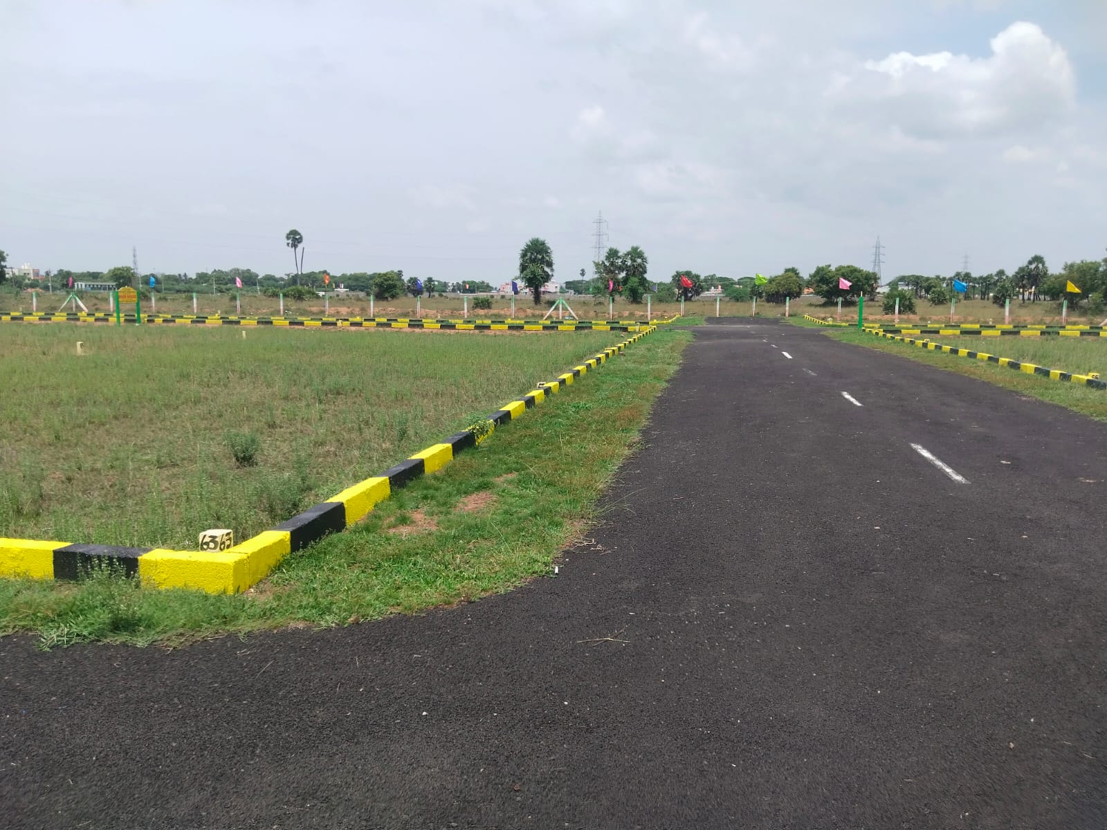 Uthukadu Walajabad Villa Plots - Road Junction